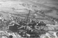 Luftaufnahme Bismarcks vom 12. Mai 1945. Oben links sind deutlich die Sandsäcke der Artilleriestellung zu sehen (Bildarchiv Markus Lenz, Frankfurt am Main)